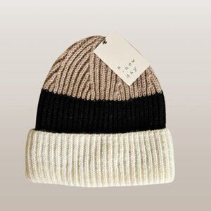 A New Day Women's Knit Beanie Winter Hat Multicolor Striped White/Black/Beige